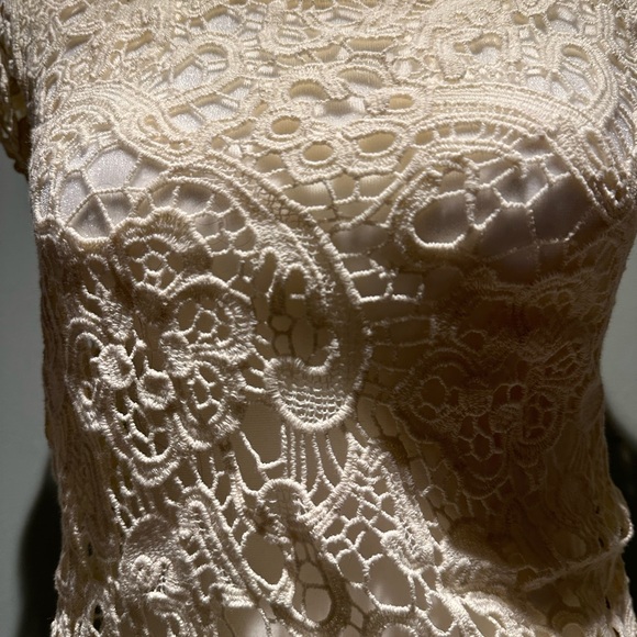 See through lace top - Picture 2 of 5
